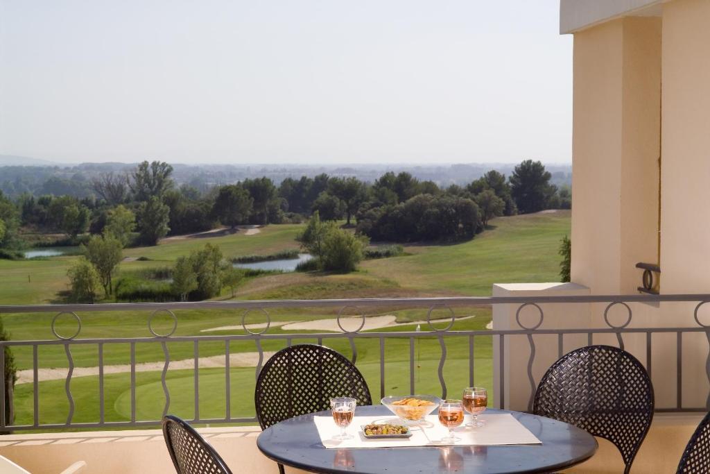 Madame Vacances Residence Provence Country Club Saumane-de-Vaucluse Room photo